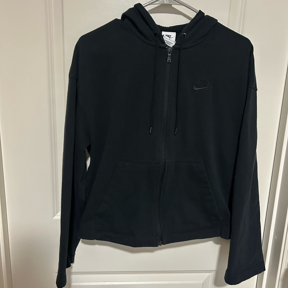 Nike Women's Black Full Zip Hoodie in Size Medium - Picture 3 of 8